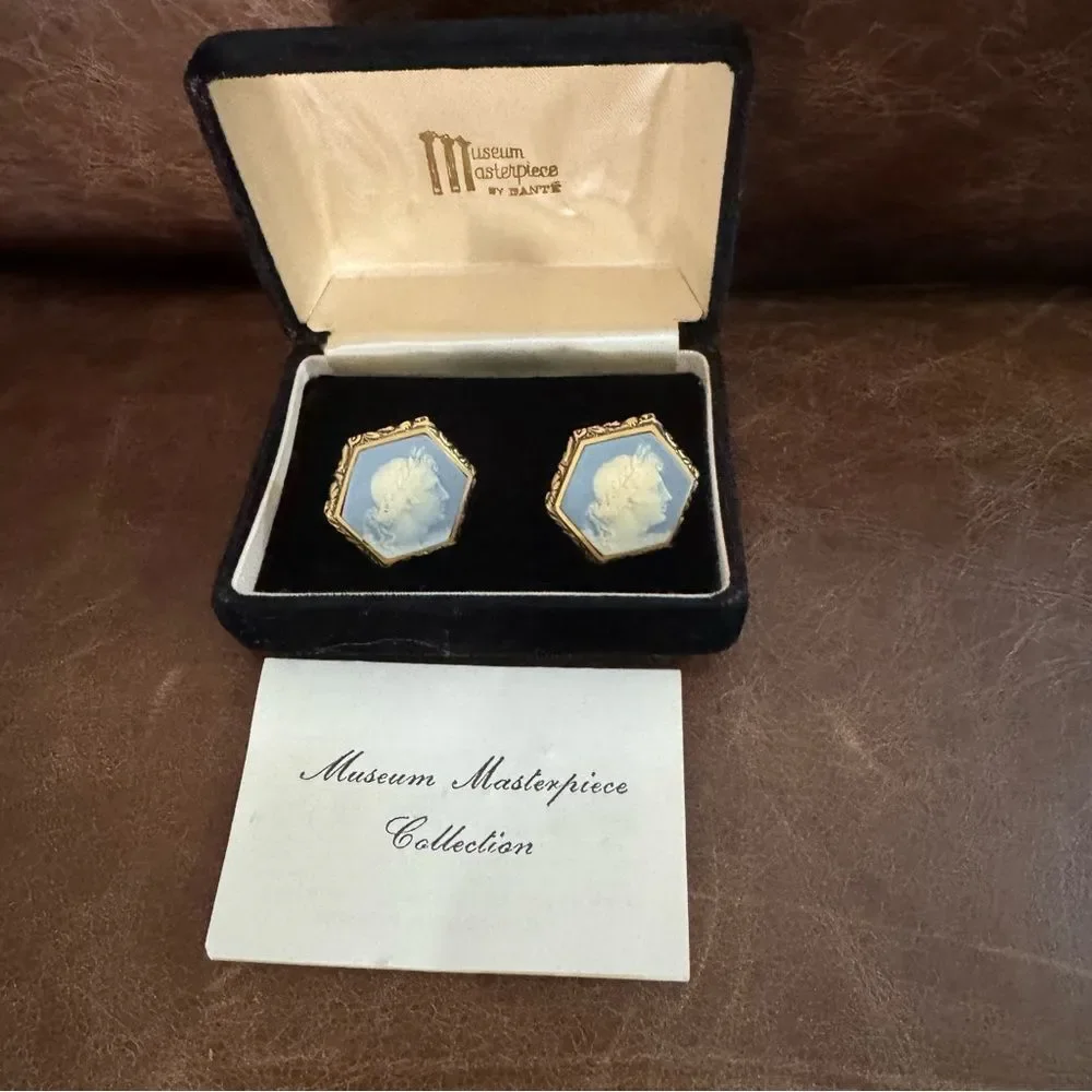 Museum Masterpiece by Dante Vintage Light Blue Apollo Cameo Style Cuff Links